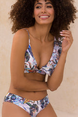 Bikini with white floral print-Ref. Bengala